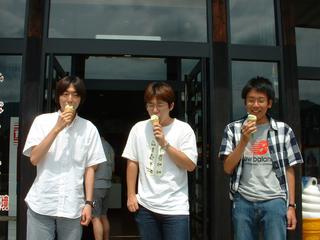 2004-08-22 00:17:05