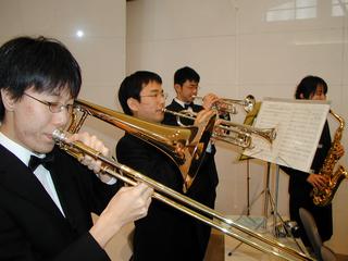 2005-03-25 09:44:06
